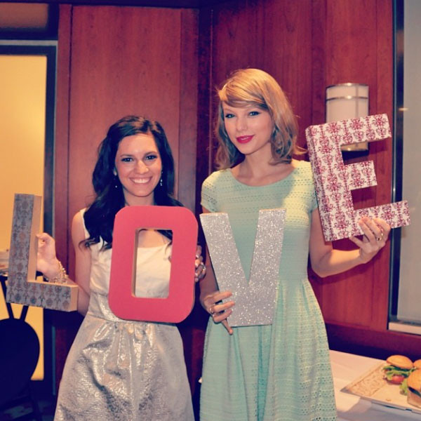 Taylor Swift, Gena, Instagram Taylor Swift, Gena, Instagram